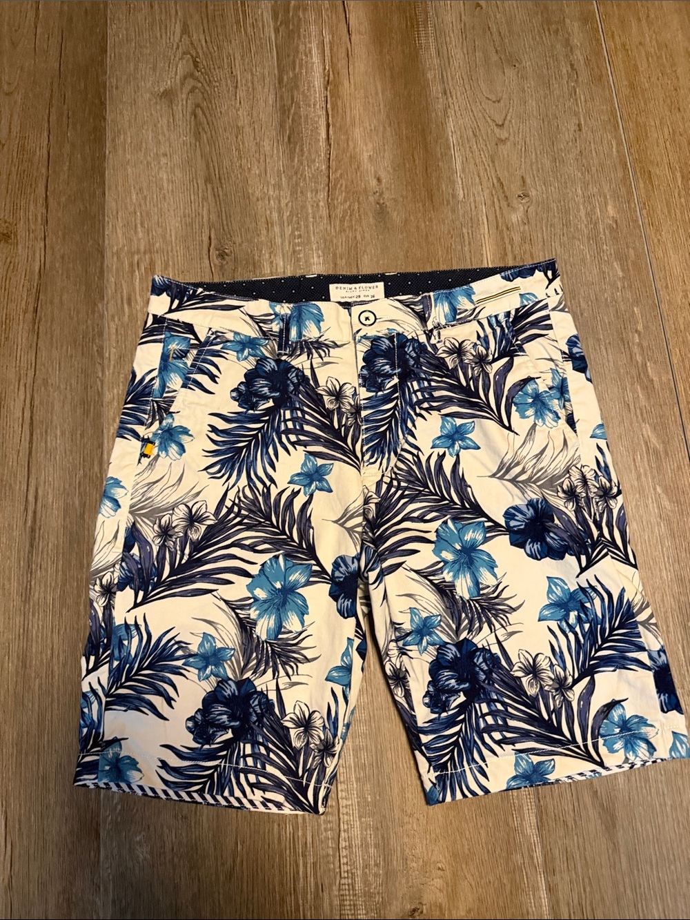 Denim & Flower by Ricky Singh men's power stretch white and blue